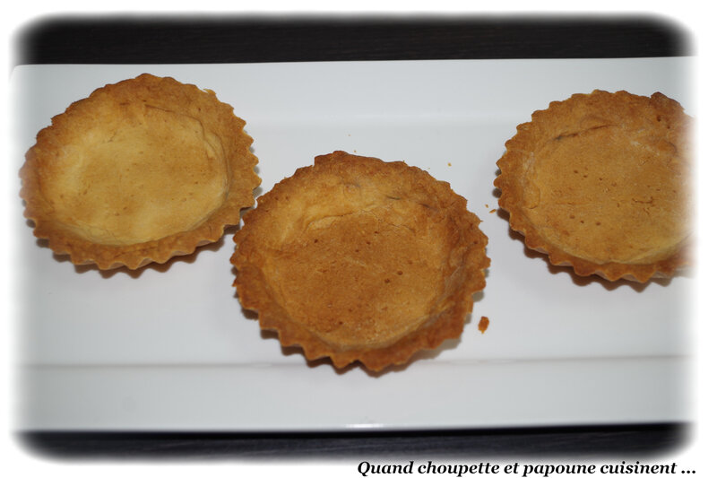 tartelettes aux fraises et crème au safran-6929
