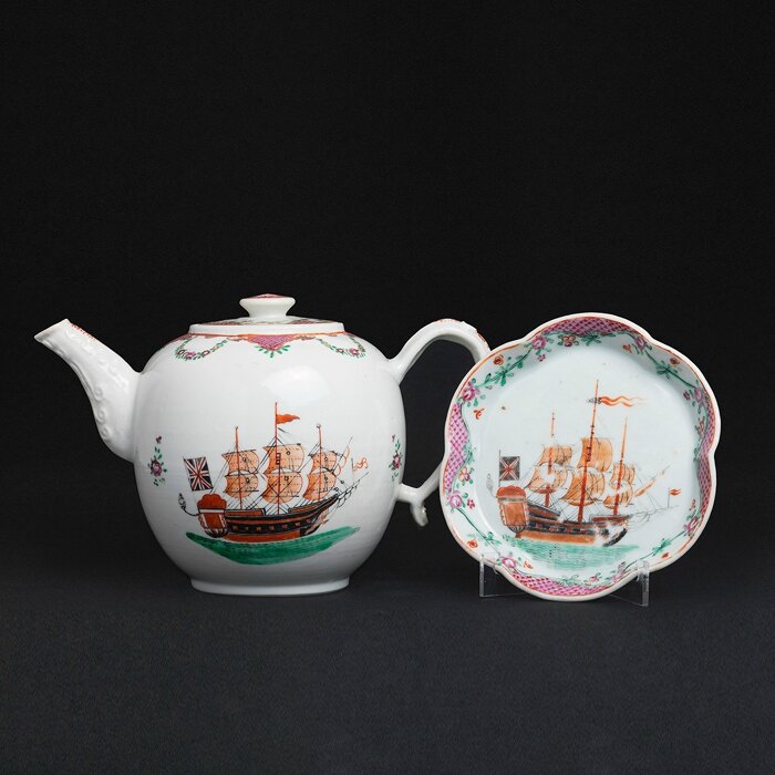 'Sailing ship' Teapot on presentoir, China, Jiaqing period