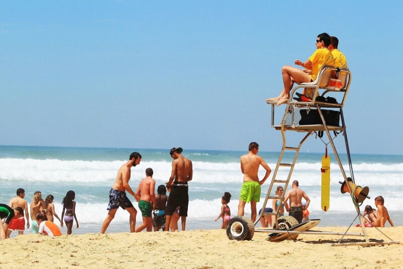 Sécurité des plages moins de baigneurs peu de noyés 2