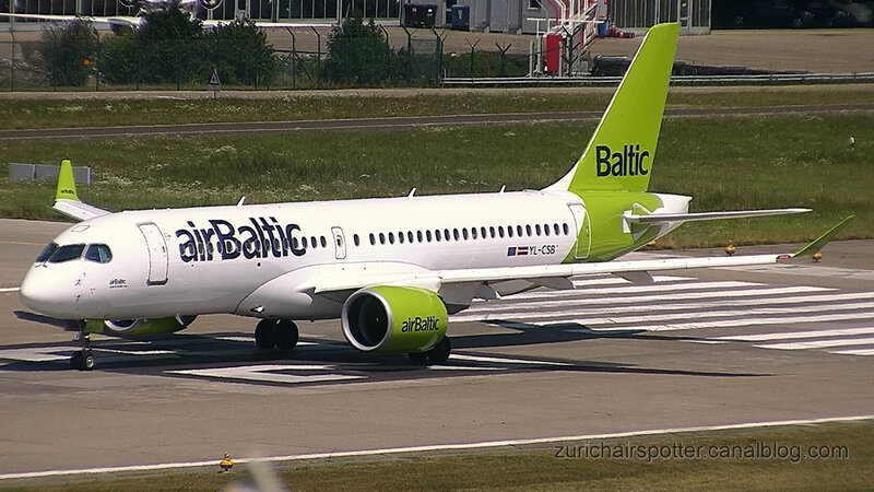 Airbus A220-300 (YL-CSB) Air Baltic