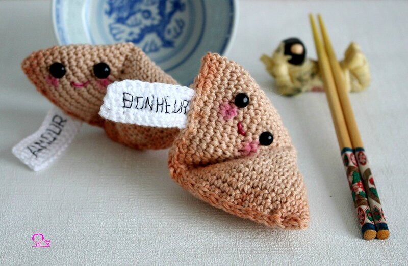 diy-fortune-cookie-crochet