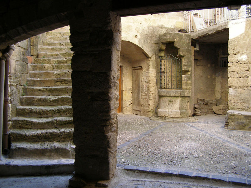 Caux (22)