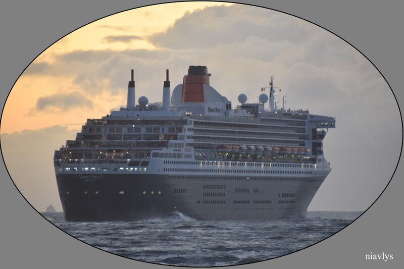queen mary 2 8