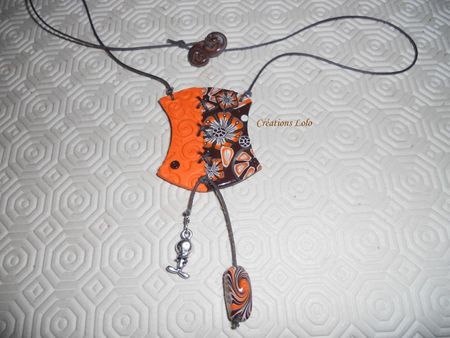 099 - Pendentif orange et marron