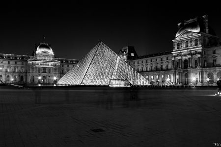 Les fantômes du Louvre