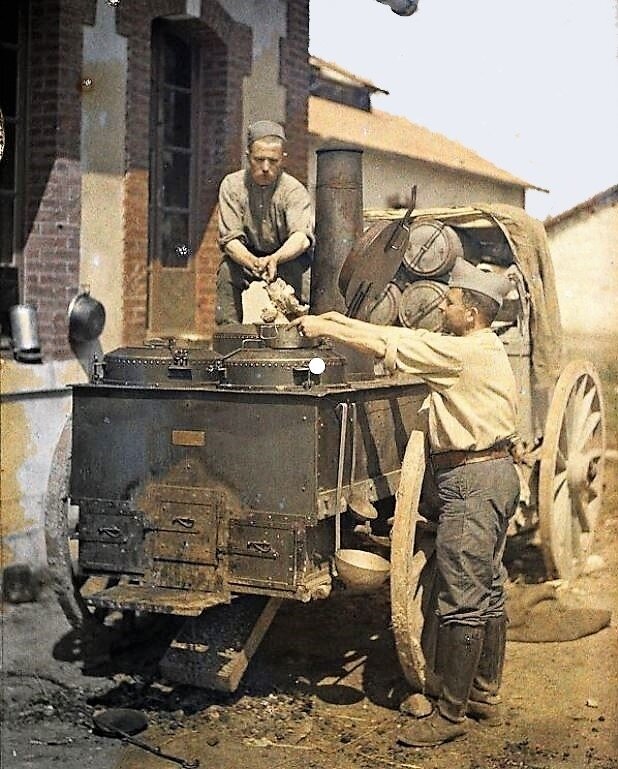 POPOTE-A l'heure de la soupe 25 Mai 1917