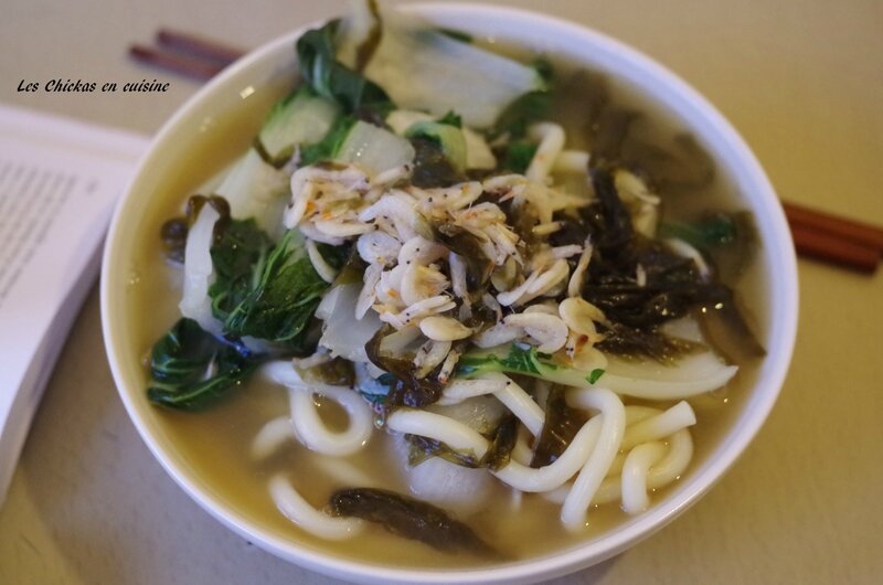 Soupe de Nouilles udon aux algues et crevettes (2)