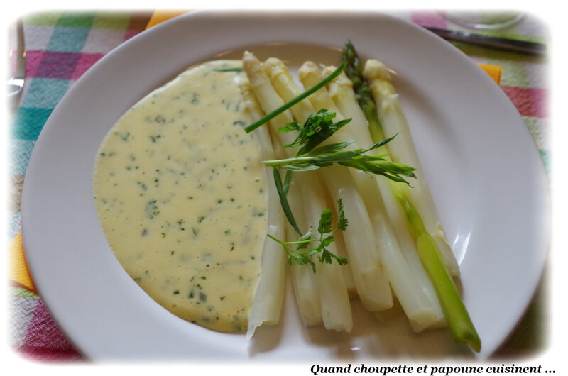 asperges tièdes sabayon aux herbes du jardin-9597