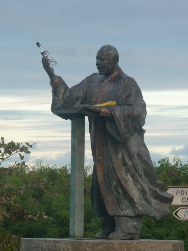 MARTIN LUTHER KING  statue à ST François