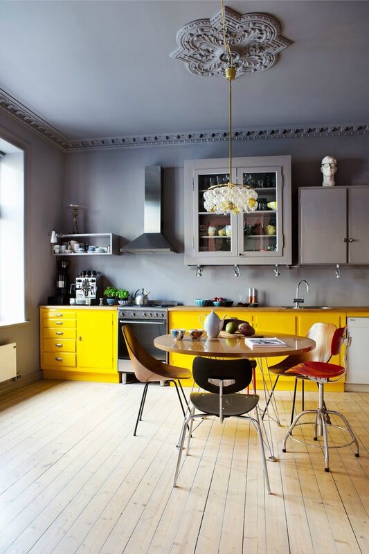 cuisine-grise-et-jaune-deco