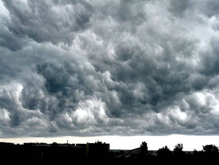 nantes_sous_l_orage_1