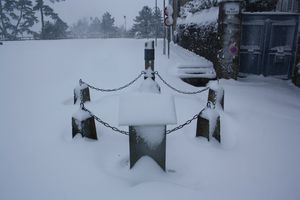 Avranches place Daniel Huet neige 12 mars 2013