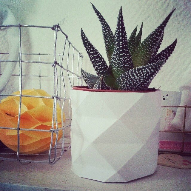 cache-pot-origami-blanc-pitimana
