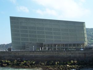 Donostia_Kursaal_zoom_