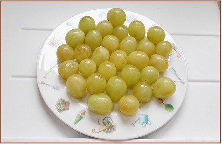 cailles aux raisins blancs2