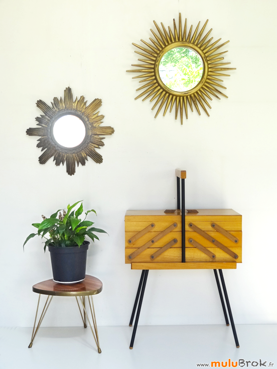 TRAVAILLEUSE-scandinave-Barbara-3-Miroir-soleil-muluBrok-Vintage