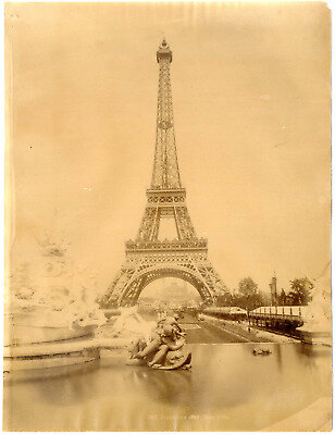 France-Paris-la-tour-Eiffel-vintage-albumen