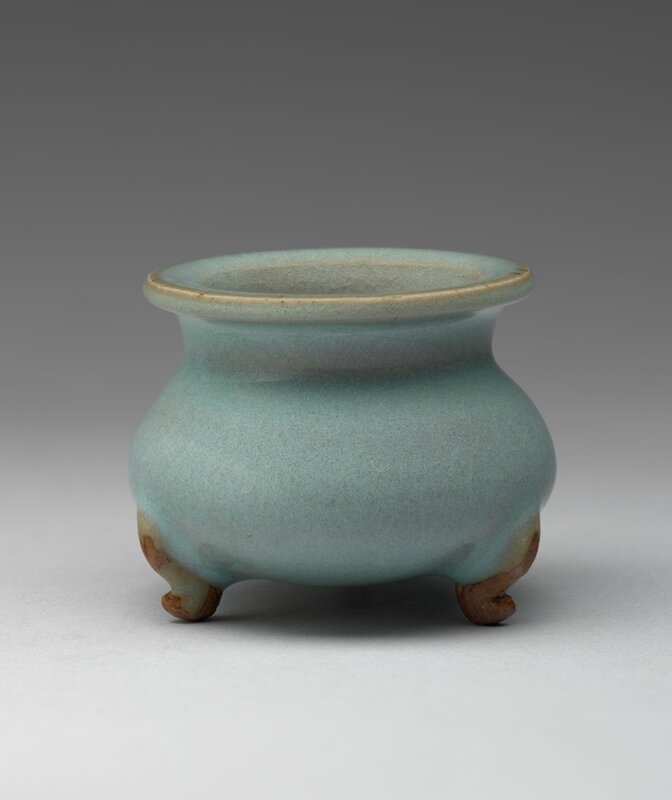 Small Censer in the Form of an Archaic Bronze 'Ding' Tripod Vessel, Jin dynasty, 1115-1234, 12th-13th century