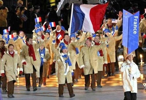 Carole Montillet Porte drapeau JO 2002 R2