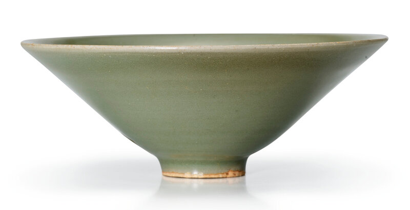 A Longquan celadon bowl, Southern Song dynasty (1127-1279)