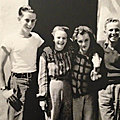 Mai 1940, dans le désert de <b>Los</b> <b>Angeles</b> - Norma Jeane et ses amis
