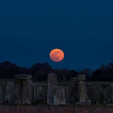 stonehenge-clive-ruggles