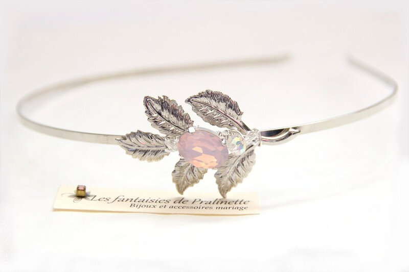 serre-tete-mariage-feuilles-argentees-et-cabochon-en-cristal