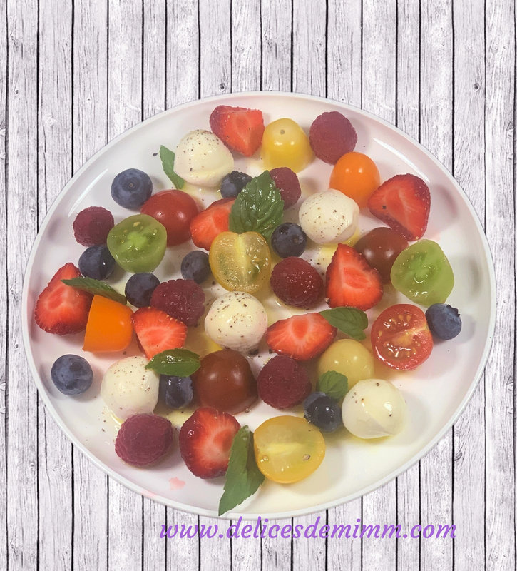 Salade mozza aux fruits d’été