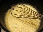 Faire bouillir la crème avec l'agar-agar