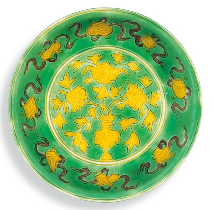A green-ground sancai dish, mark and period of Wanli (1573-1619)