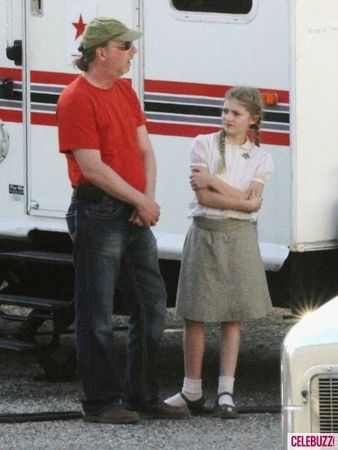 Hunger-Games-Filming-Josh-Hutcherson-0601112-435x580