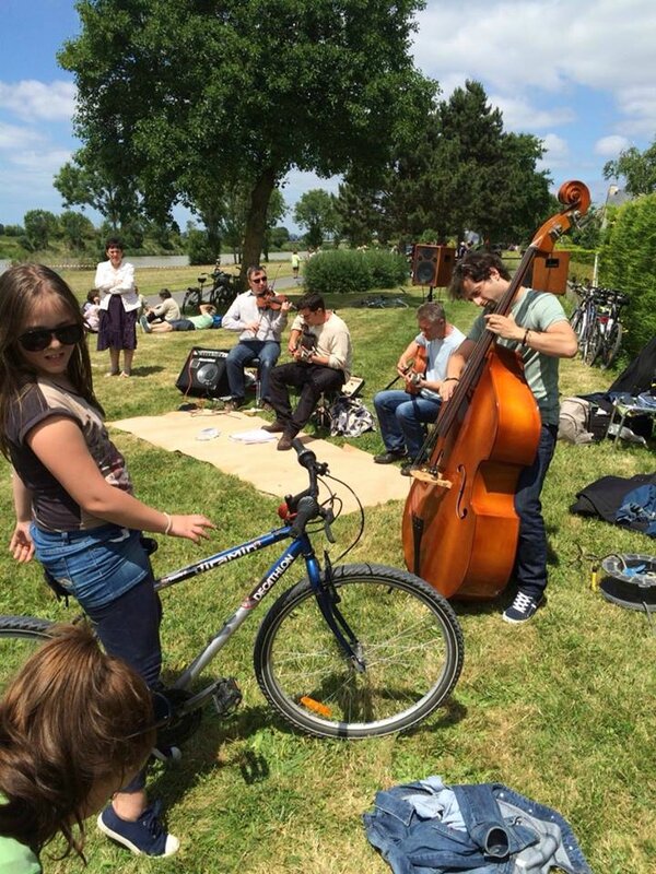 Convergence vélo baie Mont-Saint-Michel 15 juin 2014 pique-nique musical