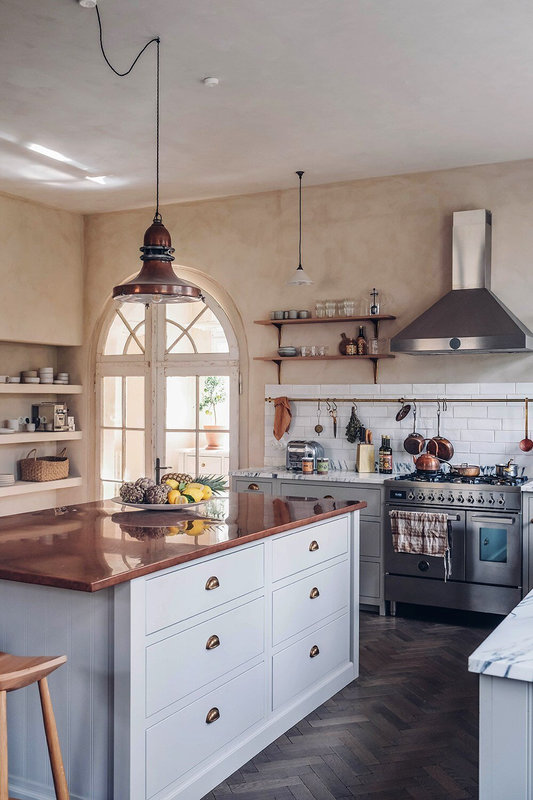 A+Beautiful+deVOL+Kitchen+in+a+Renovated+German+Schoolhouse+-+The+Nordroom