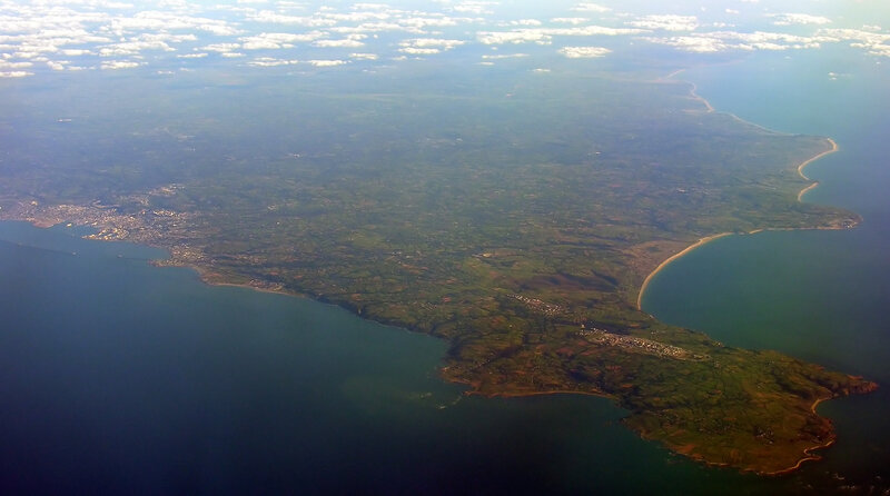 Cherbourg_Peninsula,_France,_17_September_2005