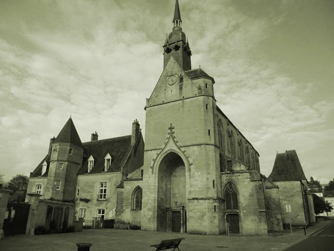 91-05-22 2 Eglise Notre Dame