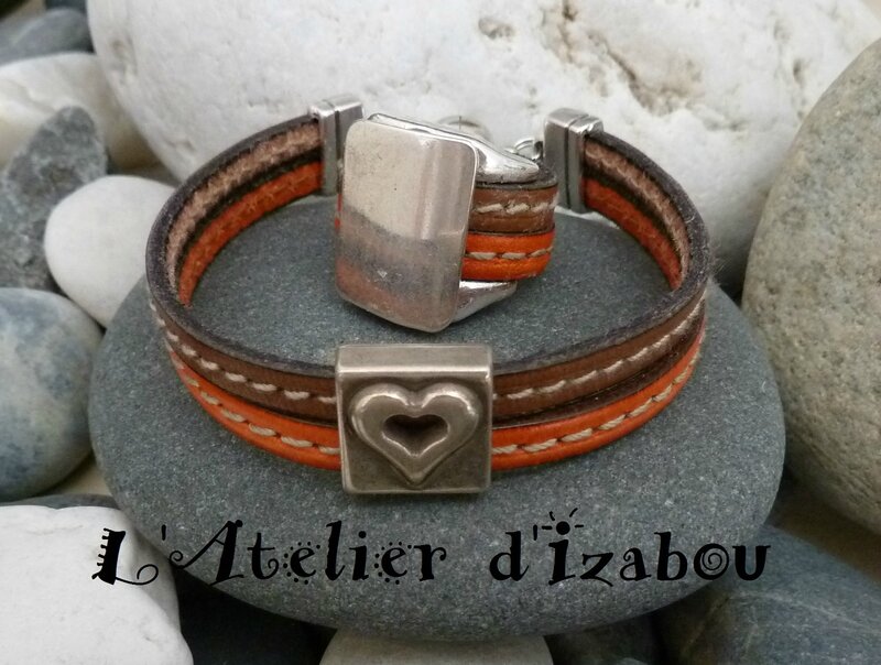 P1130105 Parure Bague cuir et métal argenté + bracelet cuir camel et orange, passant coeur, fermoir boule aimanté