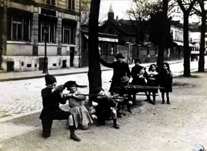 Jeux de guerre enfants