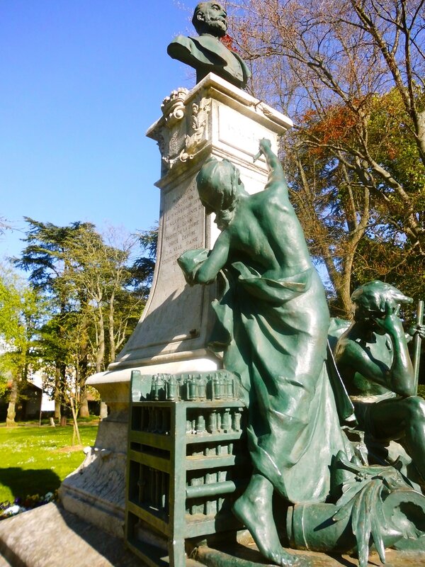 statue Sadi-Carnot 15 avril 2014 (8)