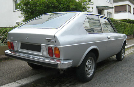 Fiat_128_1300_3P_1977_02
