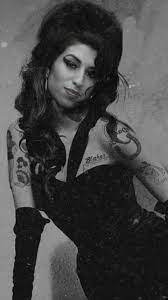 Amy Winehouse acc2