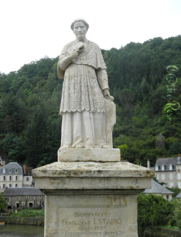 && Estaing (53)