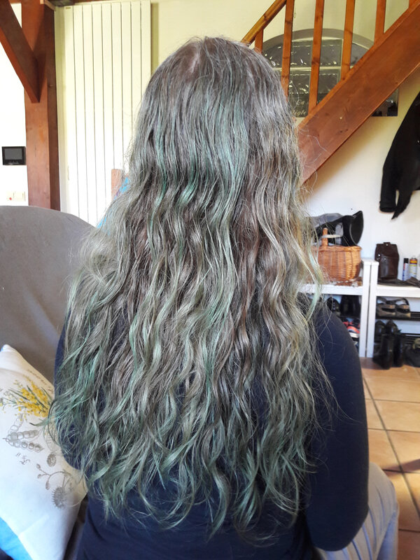 2020-04-04_Cheveux verts-2