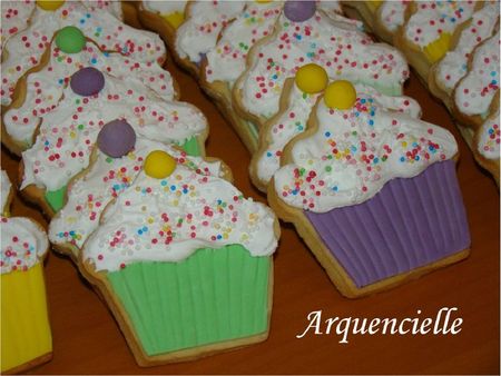 Biscuits anniversaire déco muffin