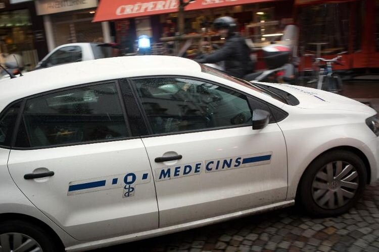 SOS_M_decins_en_gr_ve_ce_dimanche