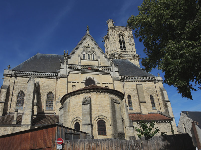 Nevers, Cathédrale Saint-Cyr-et-Sainte-Julitte (58)