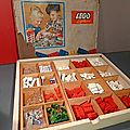 Un nouveau set <b>700</b> Lego dans une boîte en bois ! Un coffret (<b>700</b>-13) encore plus ancien qui date de 1958...