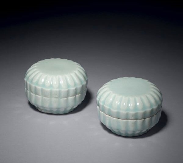 Pair_of_qingbai_porcelain_lobed_boxes__China__Song_dynasty__12th_13th_century