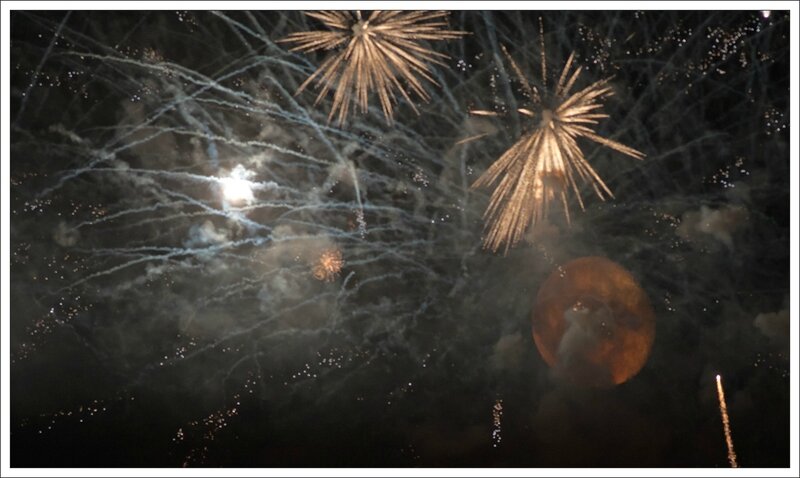 4 14 juillet lune feu artifice 140714