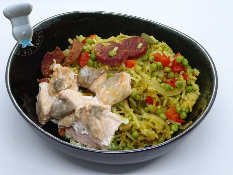 Paëlla de saumon aux petits pois et chorizo
