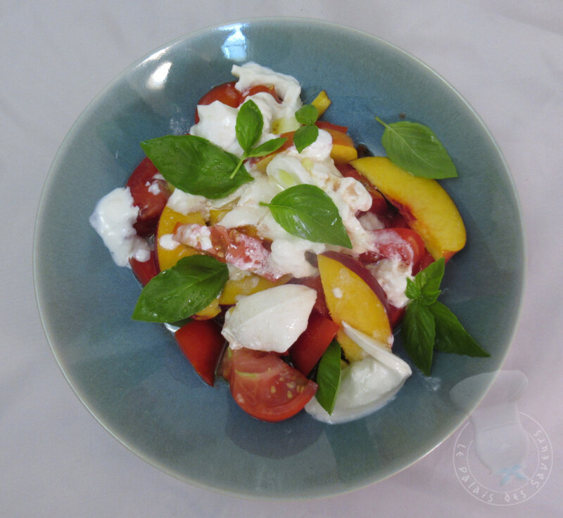Salade de tomates et nectarines